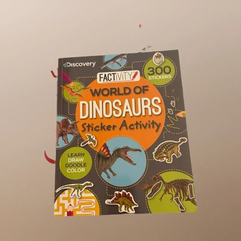 Discovery Kids Workbook & Sticker Collection Body Dinosaurs & Animals Activitys